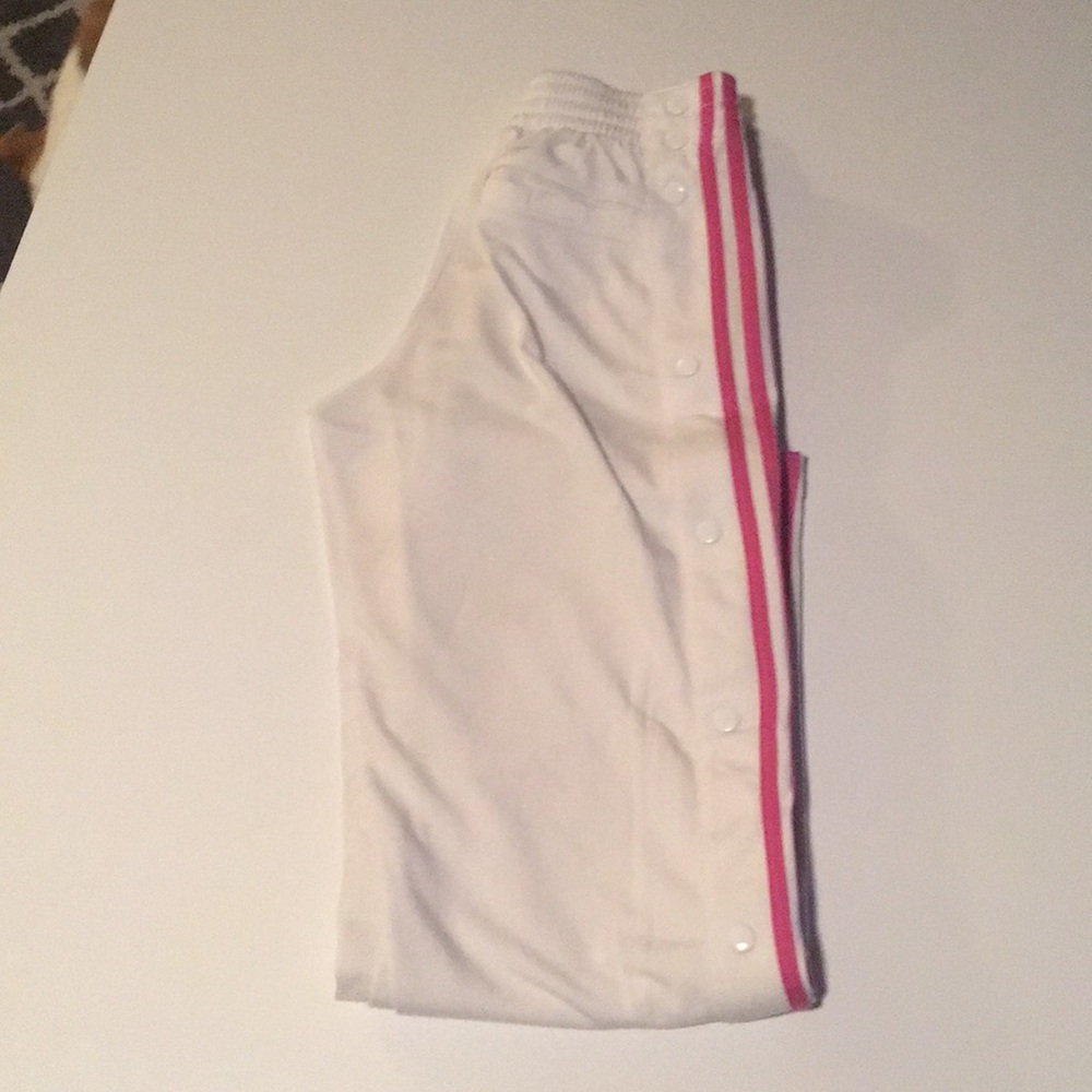 Snap pants-snaps still work and stay shut